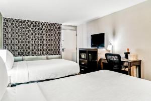 shorecrest motor inn