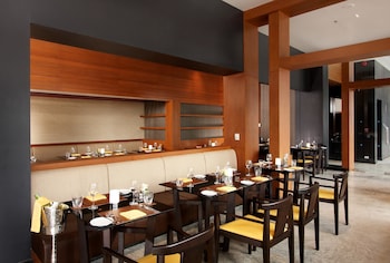 ashlee hub hotel patong