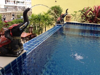 green harbor hotel and service apartment