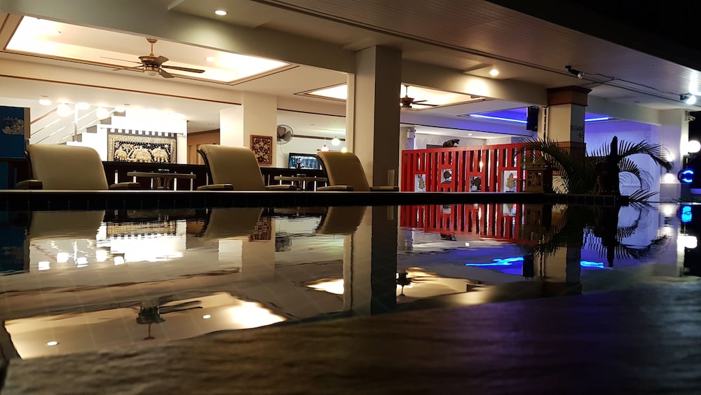 green harbor hotel and service apartment