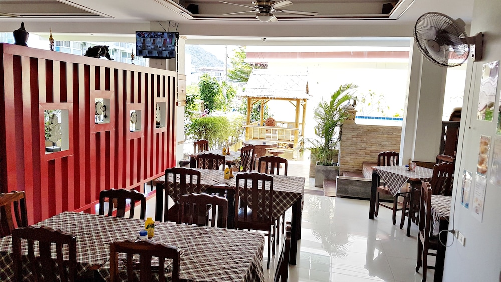 green harbor hotel and service apartment