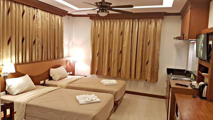 green harbor hotel and service apartment