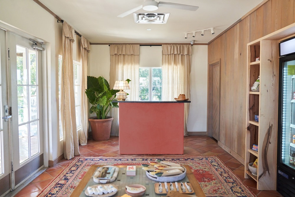 stagecoach inn