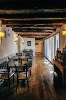 stagecoach inn