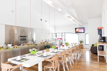 irooms forum and colosseum