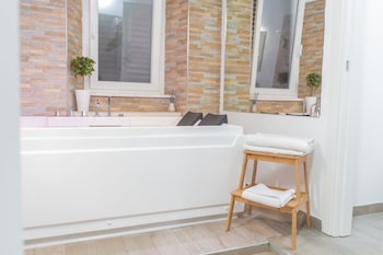 irooms rome spanish steps