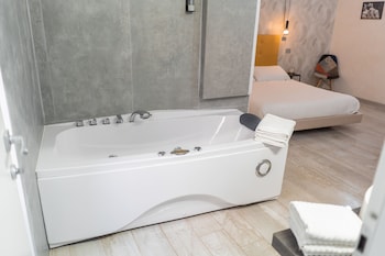irooms rome spanish steps