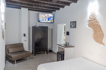 irooms rome spanish steps