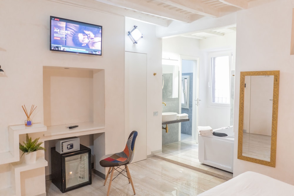 irooms rome spanish steps