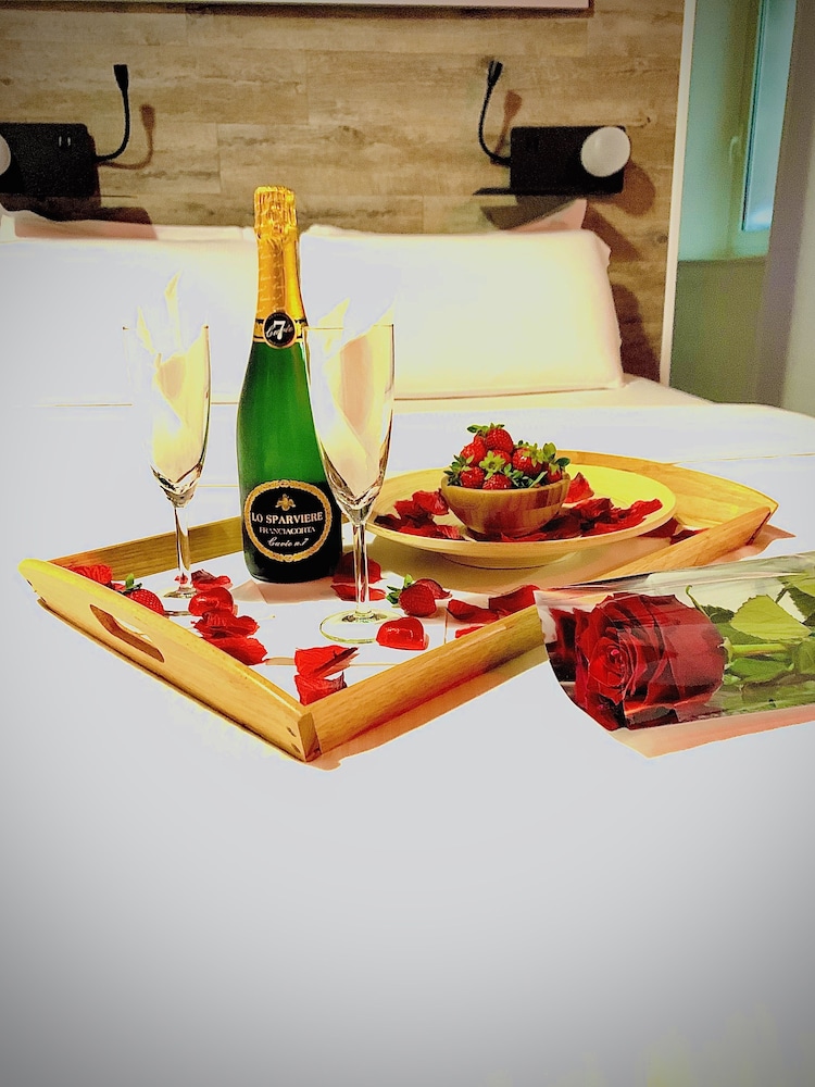 irooms rome spanish steps