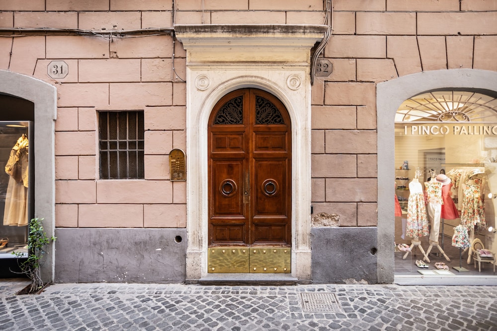 irooms rome spanish steps