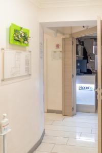 irooms rome spanish steps