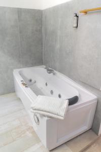 irooms rome spanish steps