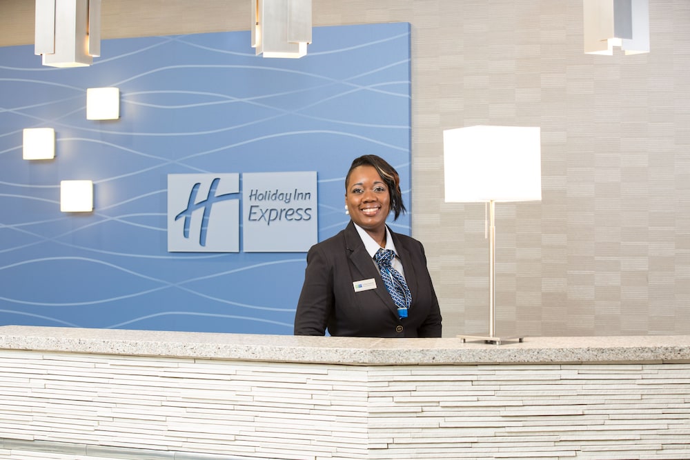 holiday inn express moline quad cities area by ihg