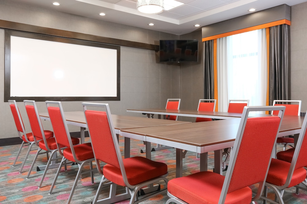 holiday inn express moline quad cities area by ihg