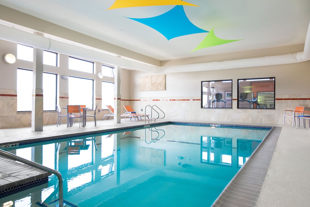 holiday inn express moline quad cities area by ihg