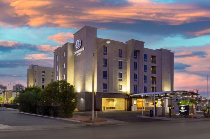 doubletree by hilton las vegas east flamingo