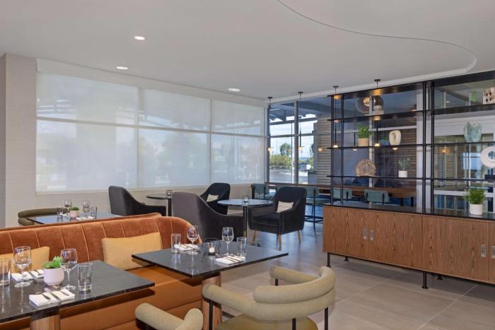 doubletree by hilton las vegas east flamingo