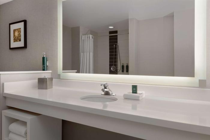 doubletree by hilton las vegas east flamingo