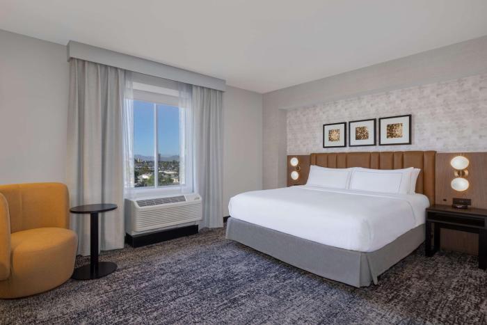 doubletree by hilton las vegas east flamingo