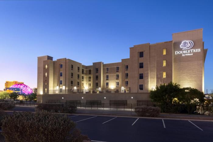 doubletree by hilton las vegas east flamingo