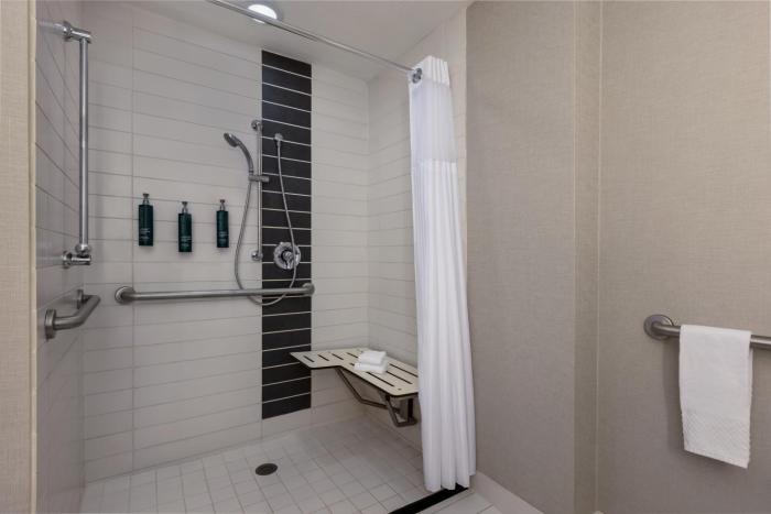 doubletree by hilton las vegas east flamingo