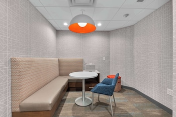 hampton inn and suites st louis south i 55