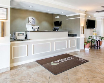 Sleep Inn And Suites Panama City Beach,Panama City Beach>>Panama City,2.5 star