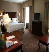 hampton inn and suites norfolk airport