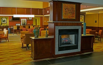 hampton inn and suites norfolk airport