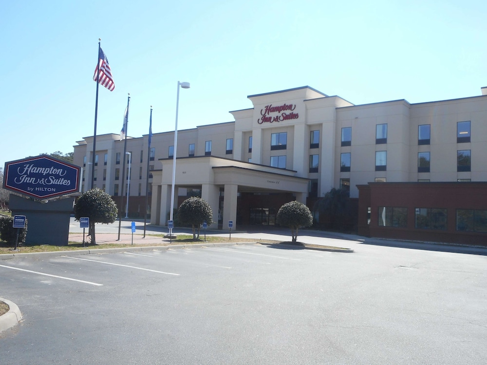 hampton inn and suites norfolk airport