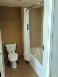 hampton inn and suites norfolk airport