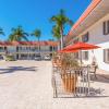 hibiscus suites gateway to siesta key