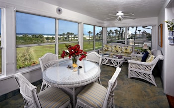 beachfront bed and breakfast