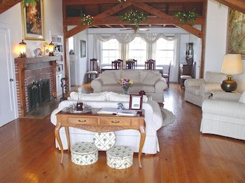 beachfront bed and breakfast