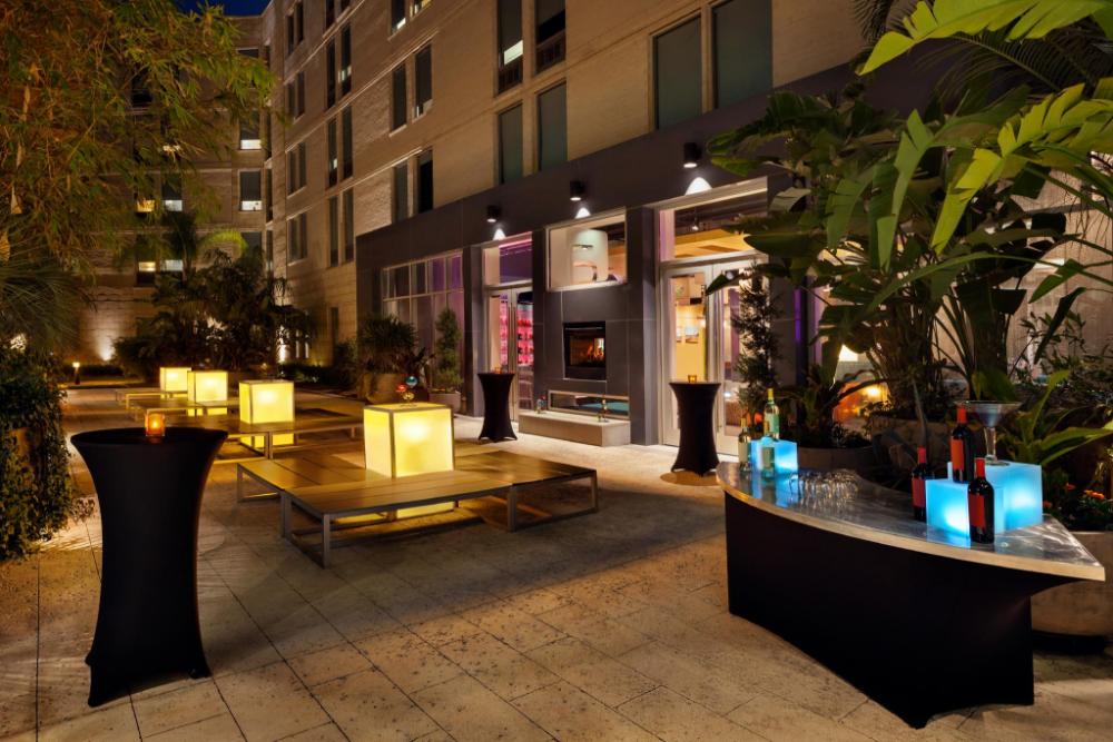 aloft jacksonville tapestry park