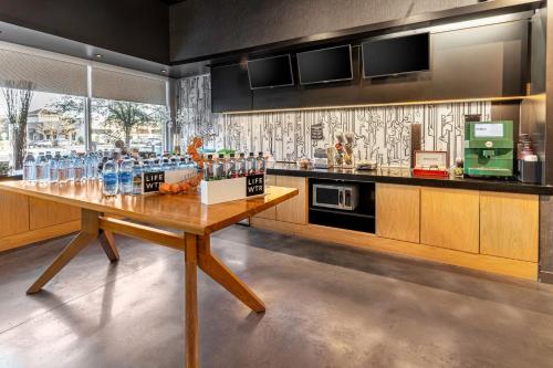 aloft jacksonville tapestry park