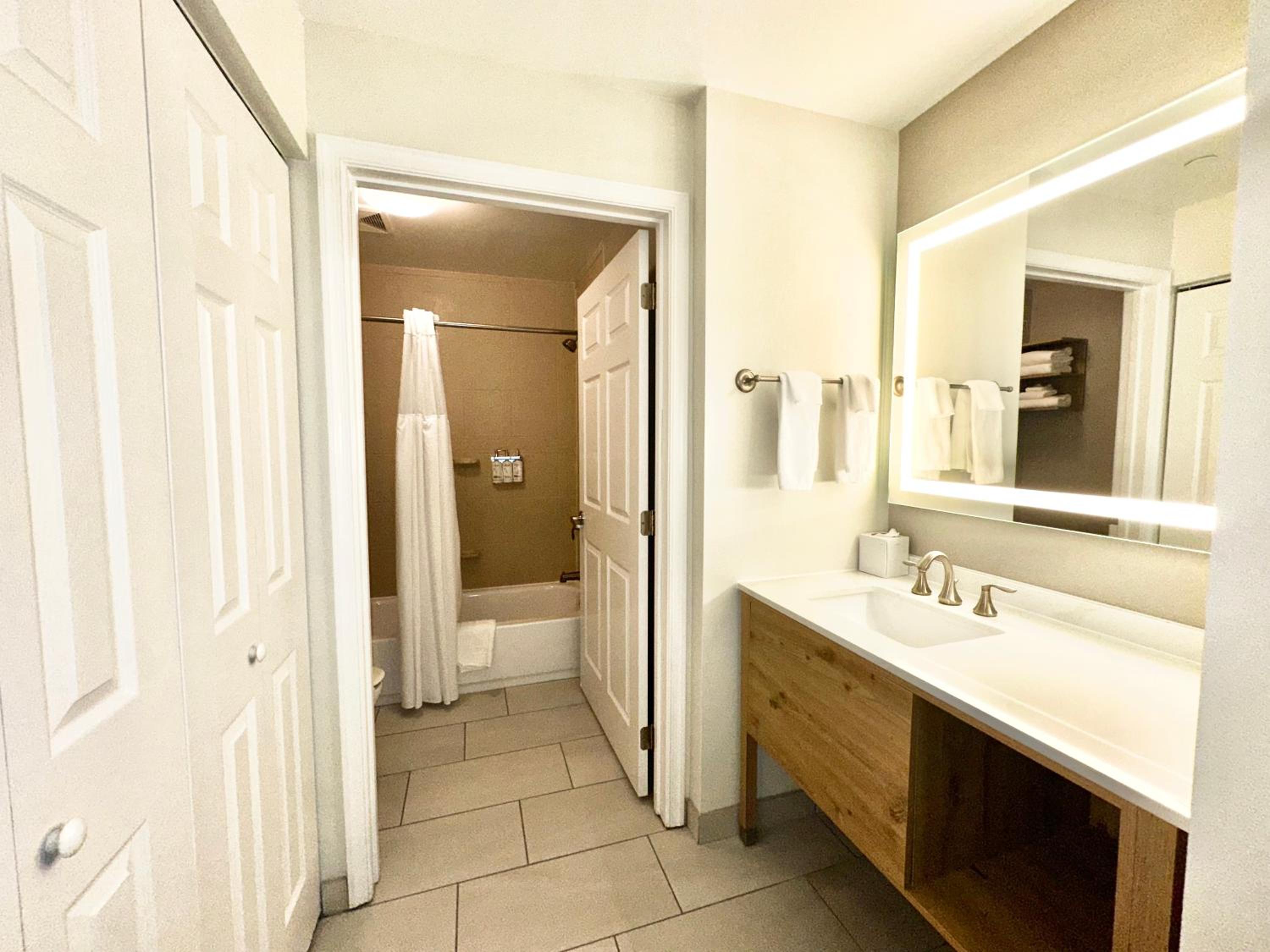staybridge suites east stroudsburg poconos by ihg