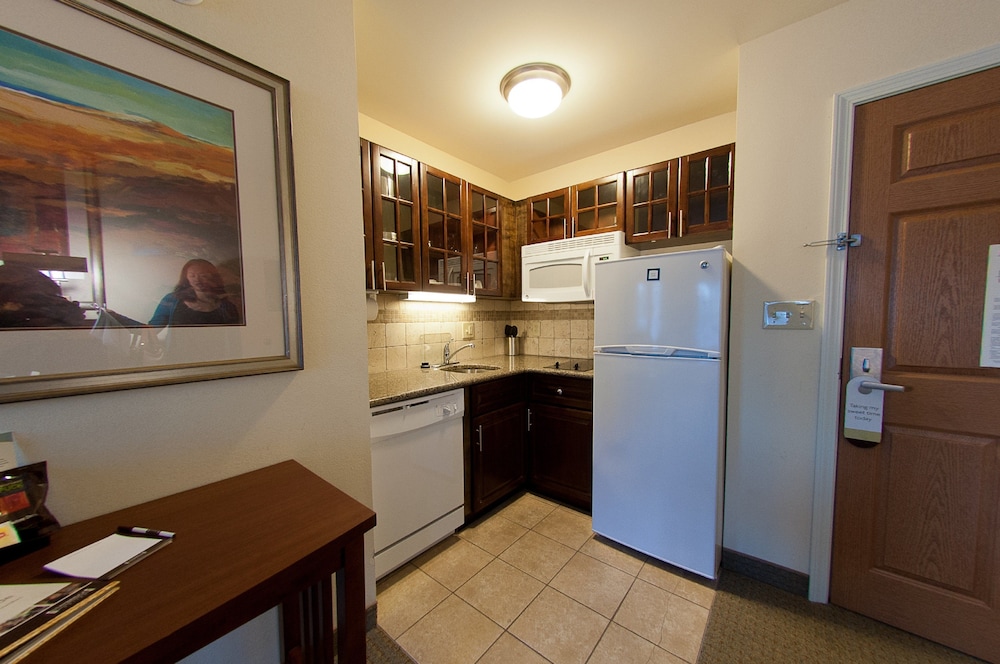 staybridge suites east stroudsburg poconos by ihg