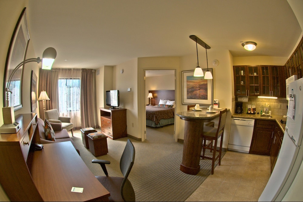 staybridge suites east stroudsburg poconos by ihg