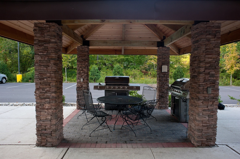staybridge suites east stroudsburg poconos by ihg