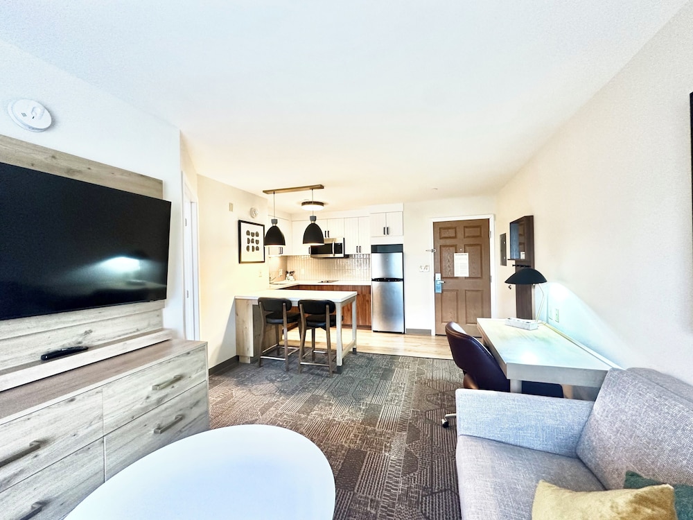 staybridge suites east stroudsburg poconos by ihg