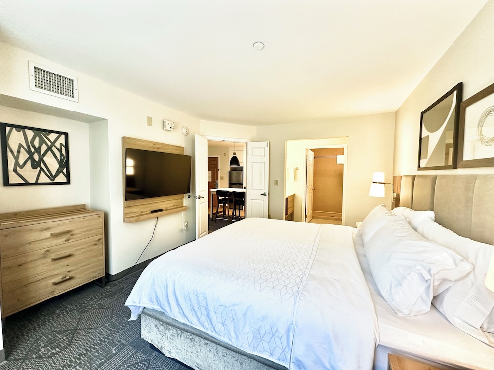staybridge suites east stroudsburg poconos by ihg