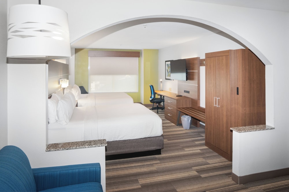 holiday inn express and suites stroudsburg poconos by ihg