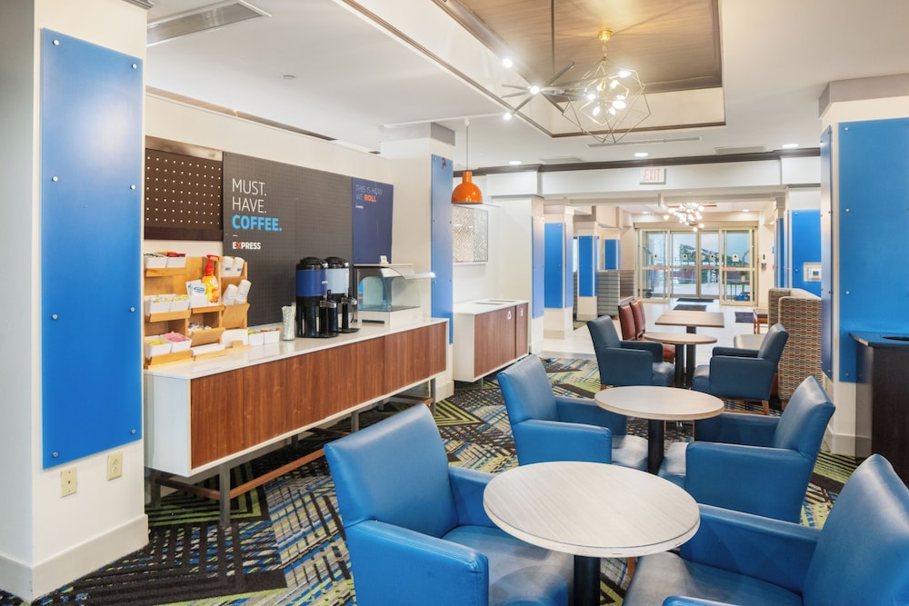 holiday inn express and suites stroudsburg poconos by ihg