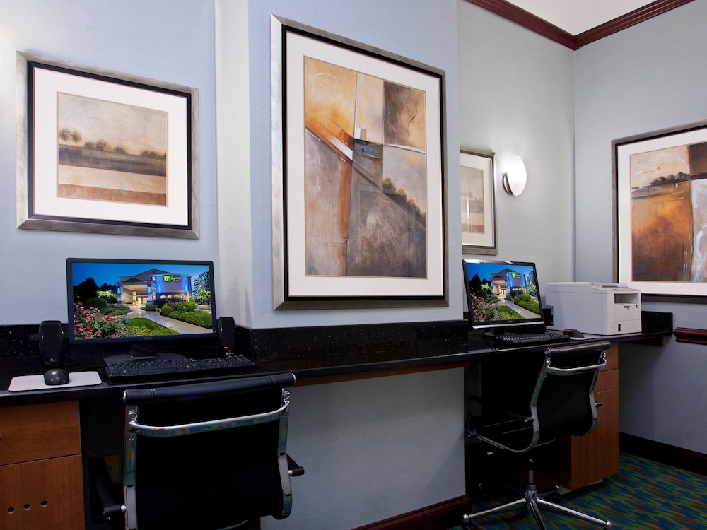 holiday inn express and suites stroudsburg poconos by ihg