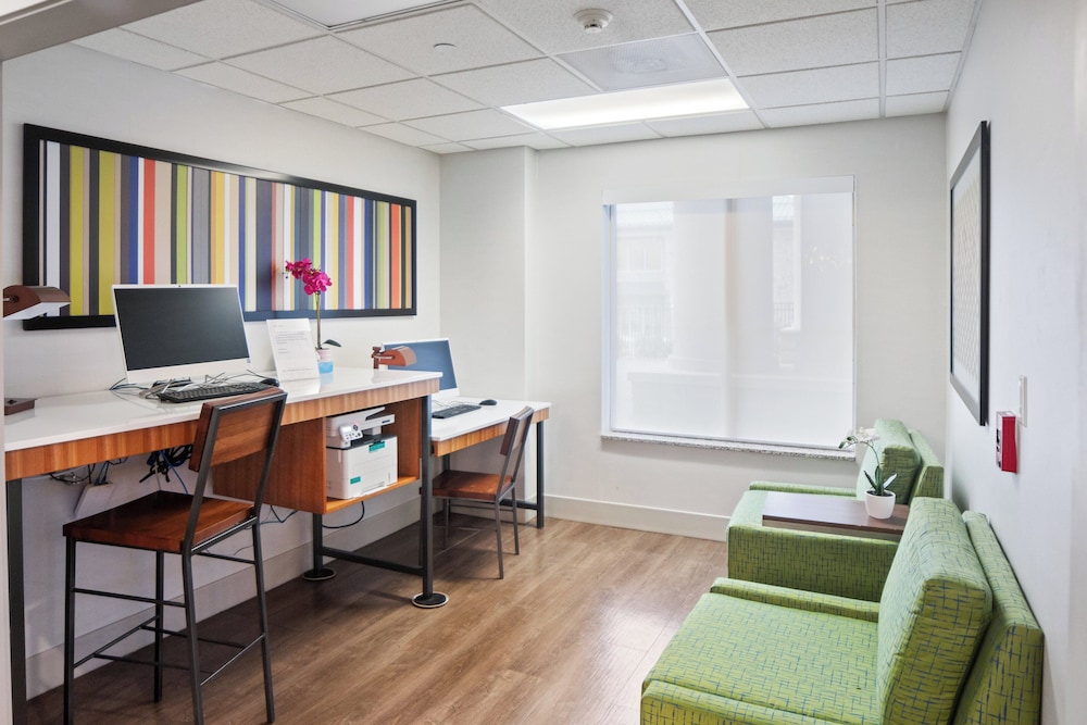 holiday inn express and suites stroudsburg poconos by ihg