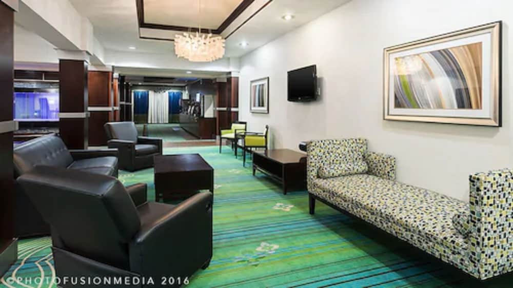 holiday inn express and suites stroudsburg poconos by ihg