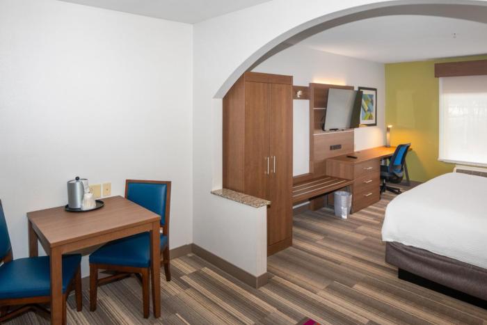 holiday inn express and suites stroudsburg poconos by ihg