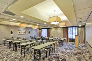 doubletree by hilton hotel baton rouge